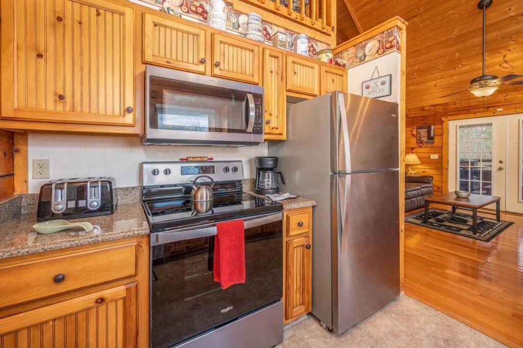 Over The Mountain - Smoky Mountain View Cabin Sevierville Eksteriør billede