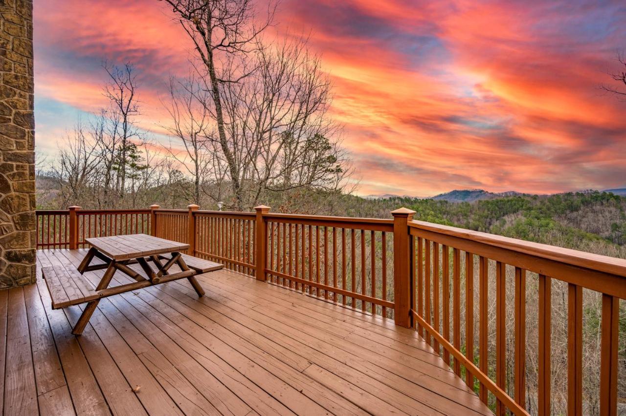 Over The Mountain - Smoky Mountain View Cabin Sevierville Eksteriør billede
