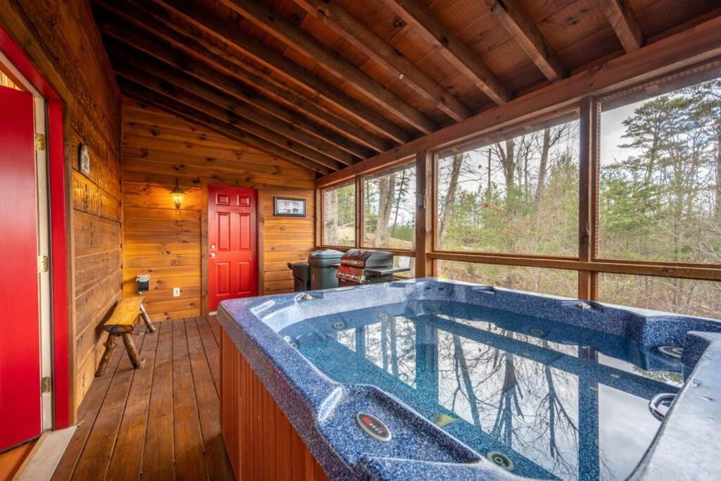 Over The Mountain - Smoky Mountain View Cabin Sevierville Eksteriør billede